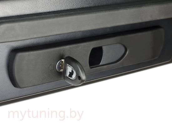 Автобокс Broomer Venture  L (430 л.) АБС/ПММА (чёрный глянец)