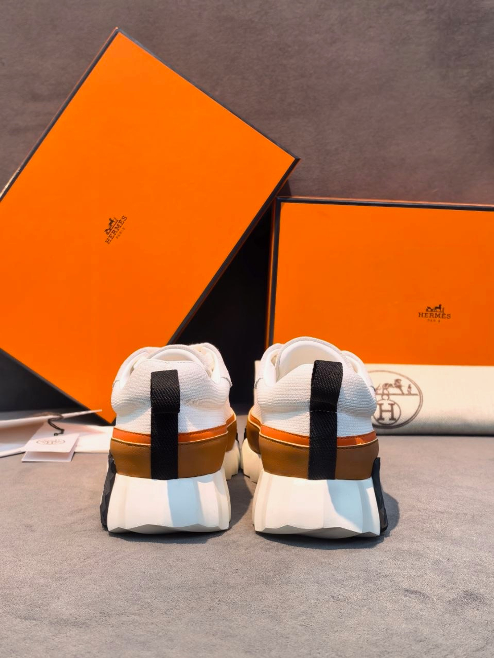 Кроссовки Hermes