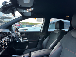 Mercedes-Benz B180 AMG Line, 2019
