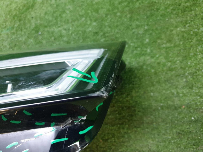 Фара правая Audi Q5 2 80A (2017-2020) LED