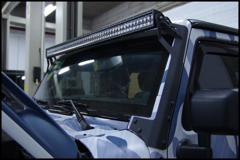Установка светодиодных фар Jeep Wrangler