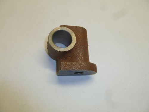 Стойка передняя оси коромысел Ricardo K4100ZDS; TDK 26,42,N38.48.56.66 4LT/Bracket I, valve rocker arm shaft