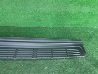 Накладка заднего бампера Toyota Land Cruiser 200 (2007-2021)