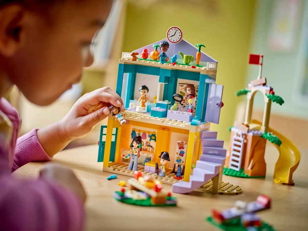 Конструктор LEGO Friends 42636 Heartlake City для дошкольников