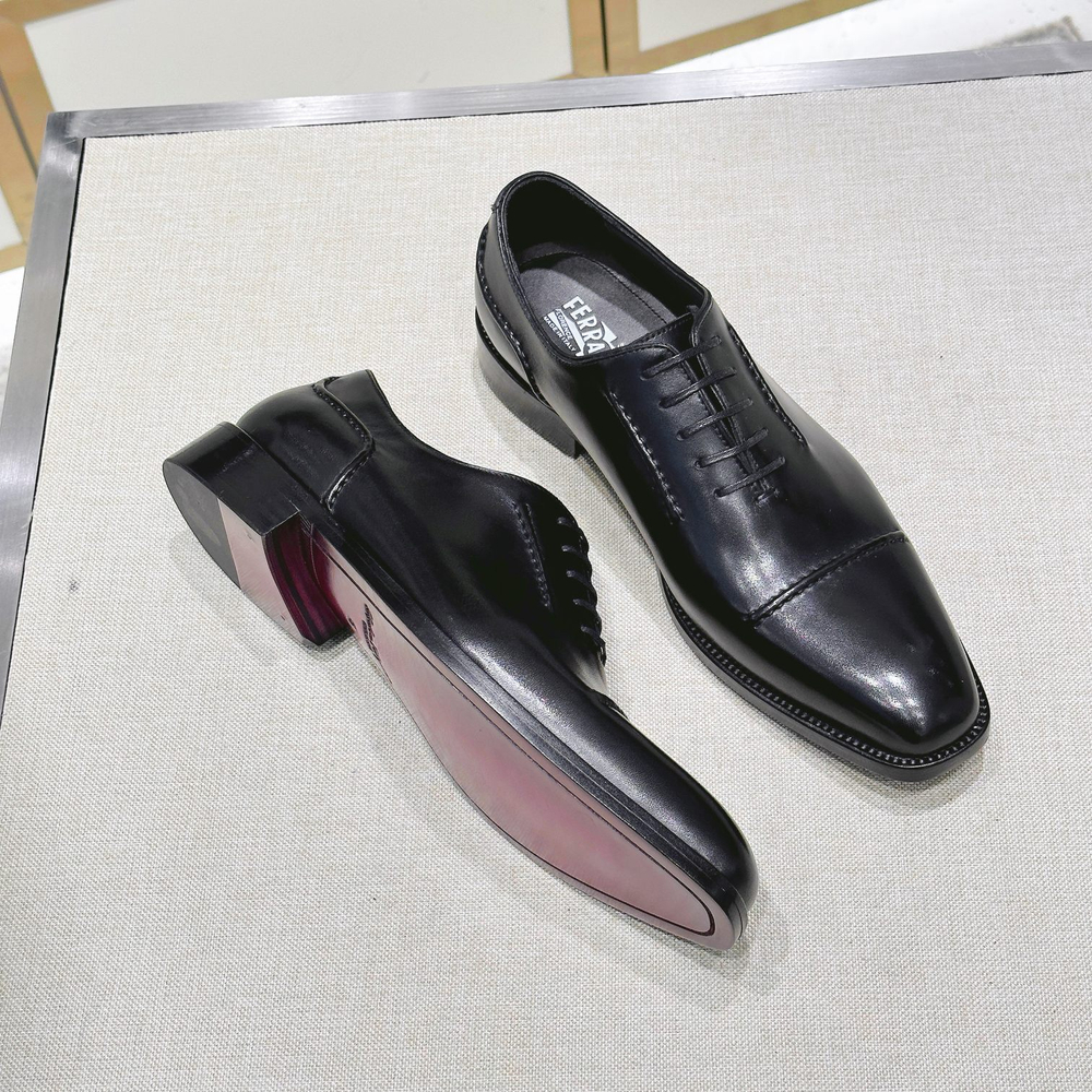 Мужские кожаные оксфорды Ferragamo с отрезным мысом — чёрные — фото 5