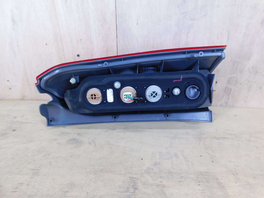 стоп левый Toyota Probox NSP160 NCP160 52-280