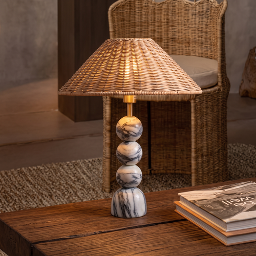 Настольный дизайнерский светильник The Carroll от Erica Marie Interiors