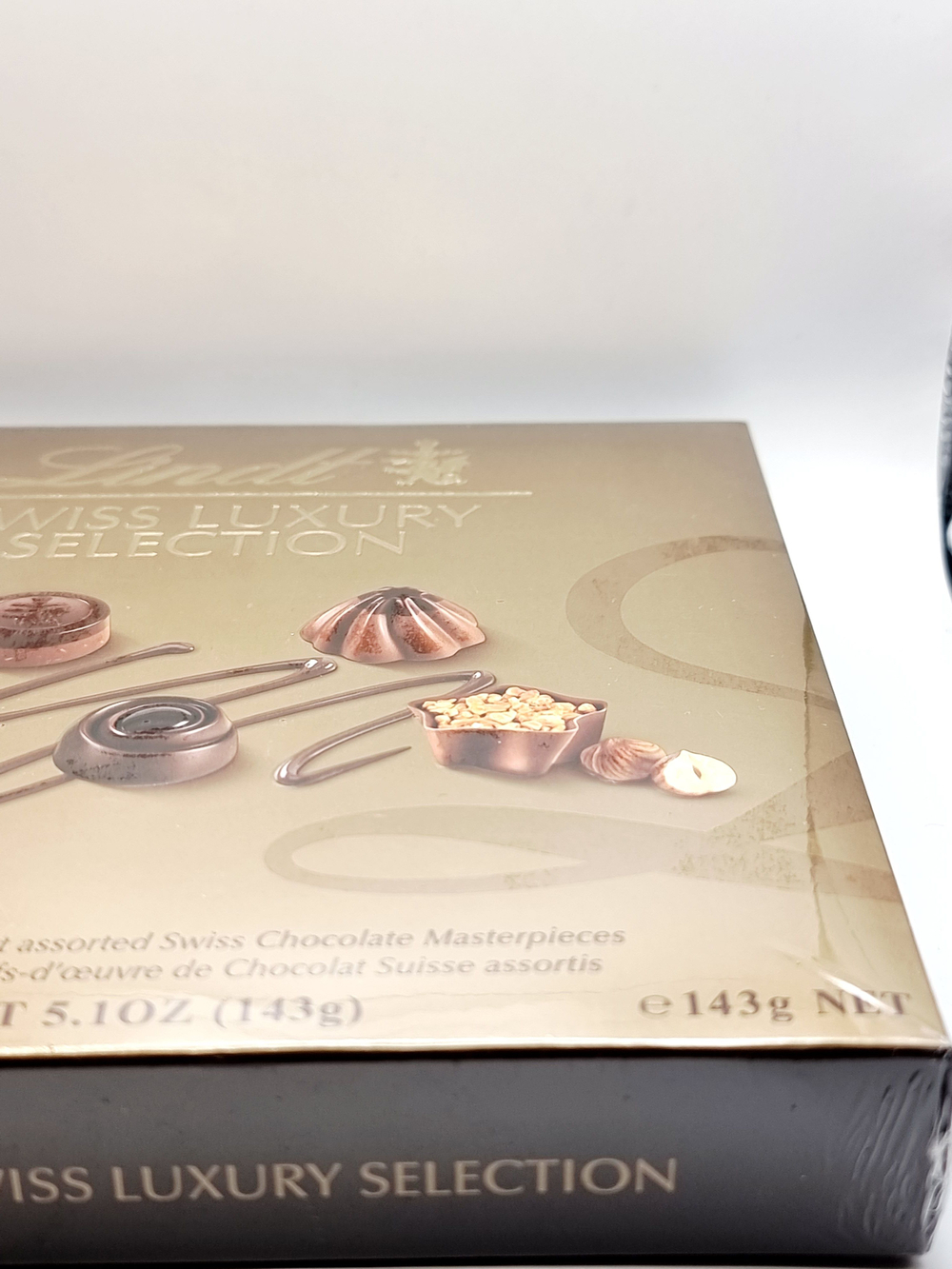 Шоколадные конфеты ассорти Lindt SWISS LUXURY SELECTION 143 г (Швейцария)