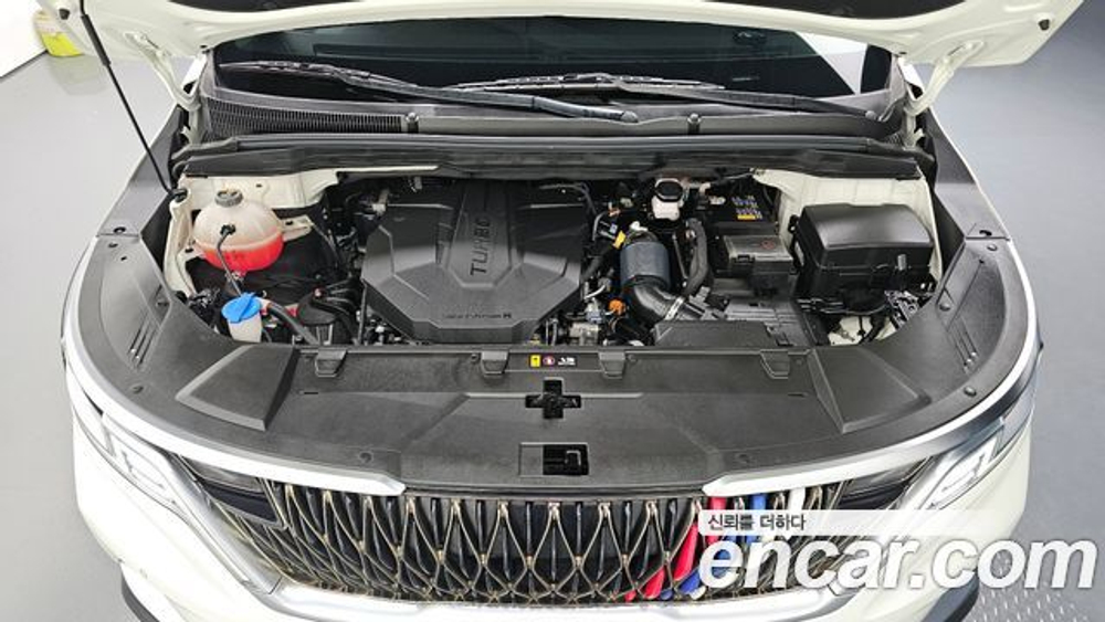 KIA Canival 9-Seater Noblesse — 2021