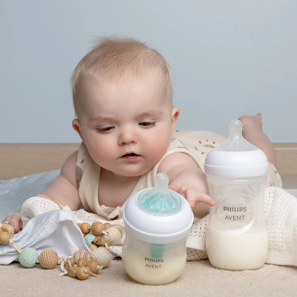 Бутылочка Philips Avent Natural 1+мес 260мл SCY903/01