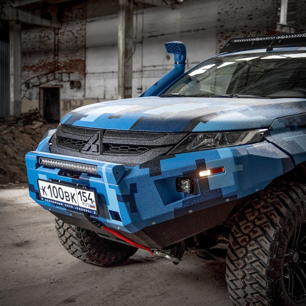 Бампер силовой передний Mitsubishi L200 c 2019-, с защитной дугой , противотуманными фарами и балкой