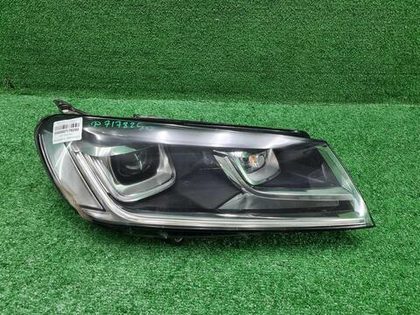 Фара правая VW Touareg 2 NF (14-18) ксенон