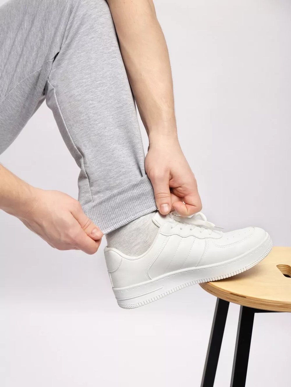 Брюки спортивные джоггеры с манжетами Adidas