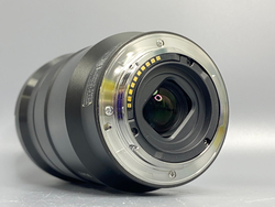 Sony 18-105mm 4G OSS PZ E SELP18105G