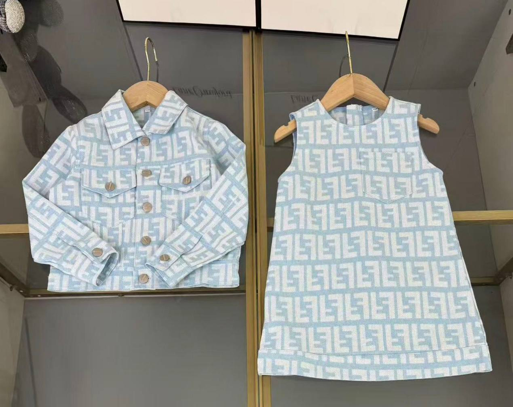 Костюм Fendi