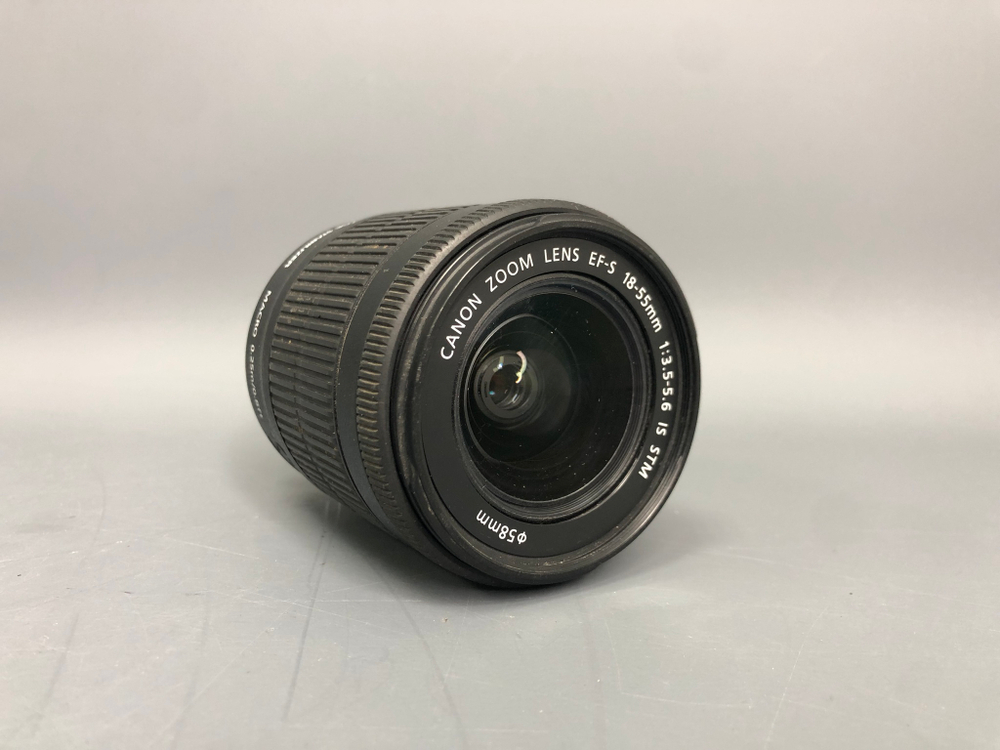 Canon EF-S 18-55mm 3.5-5.6 IS STM