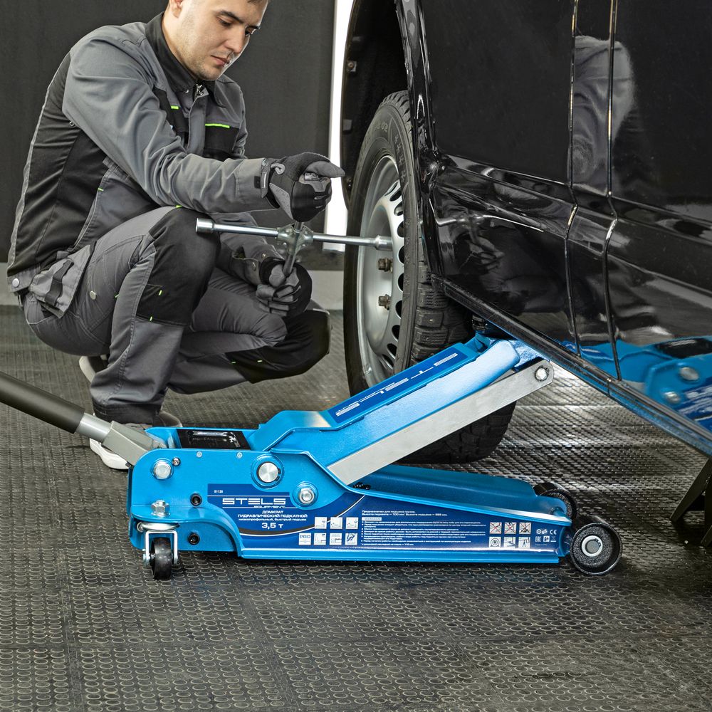 Домкрат гидравлический подкатной, быстр.подъем, 3,5т LOW PROFILE QUICK LIFT, 100-565 мм, проф Stels