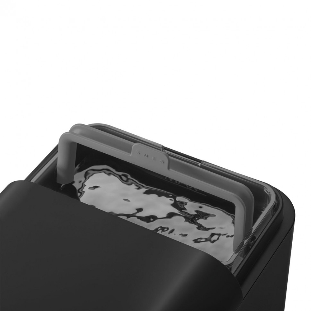 Кофемашина SMEG BCC11BLMEU
