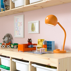 IKEA KORVSNÖRE  (ИКЕА КОРВСНЁРЕ)  -  Лампа настольная LED - диммируемая/оранжевая