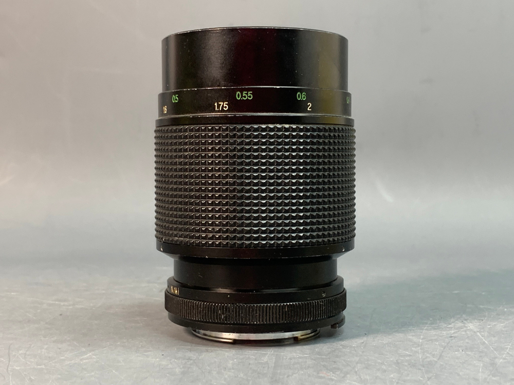 Vivitar 90mm f/2.8 Nikon F