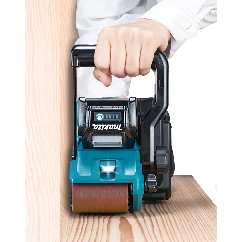 Аккумуляторная ленточная шлифовальная машина Makita BS001GZ