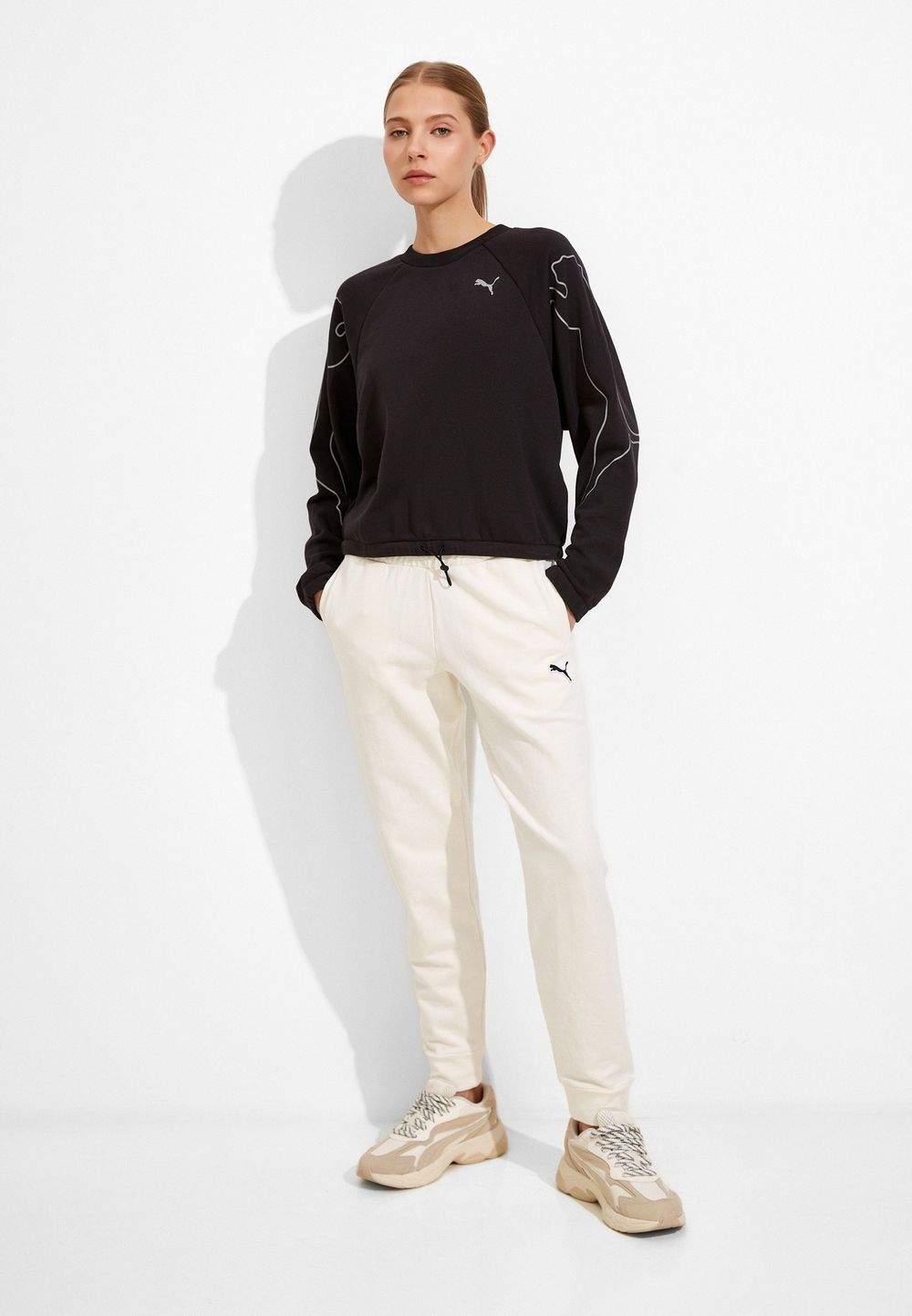 Брюки спортивные женские PUMA BETTER ESSENTIALS Pants cl TR