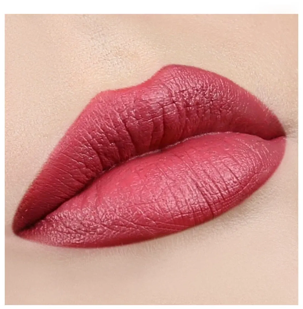 "LUX VISAGE GLAM LOOK" Губная помада №315 Райское яблоко