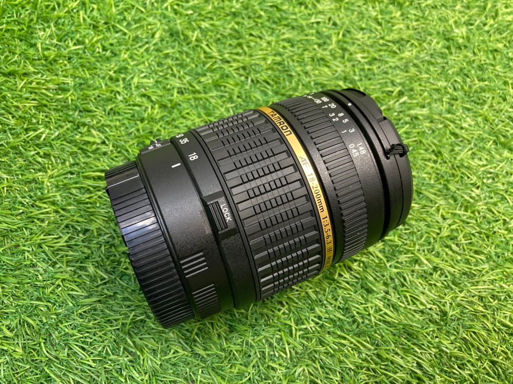 Tamron AF 18-200mm 3.5-6.3 XR Di II LD (IF) Macro