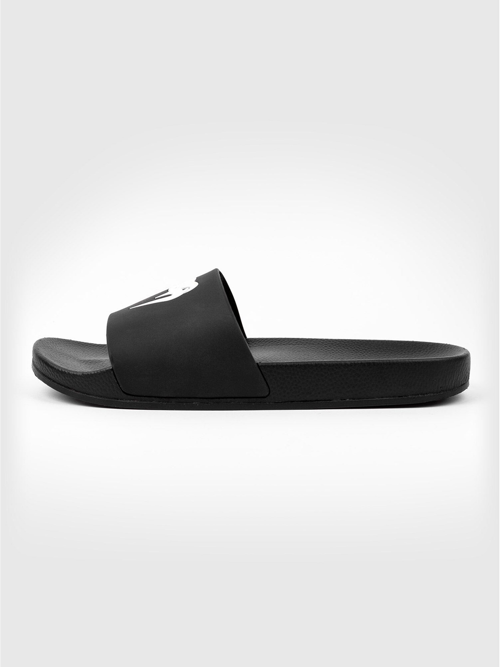 Шорты боксерские Venum Streamline Black/White