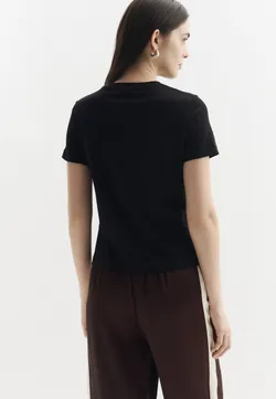 Футболка женская GUESS