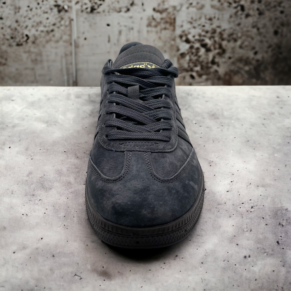 Adidas Spezial • Dark Gray