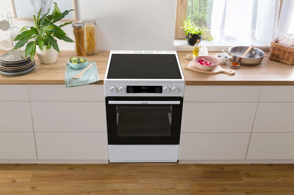 Электрическая плита Gorenje GEC6C60WA