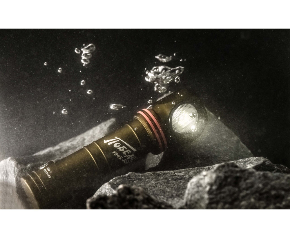 Фонарь Armytek Elf C2 USB-C Pobeda 1100 люмен F05103CP (Limited edition)