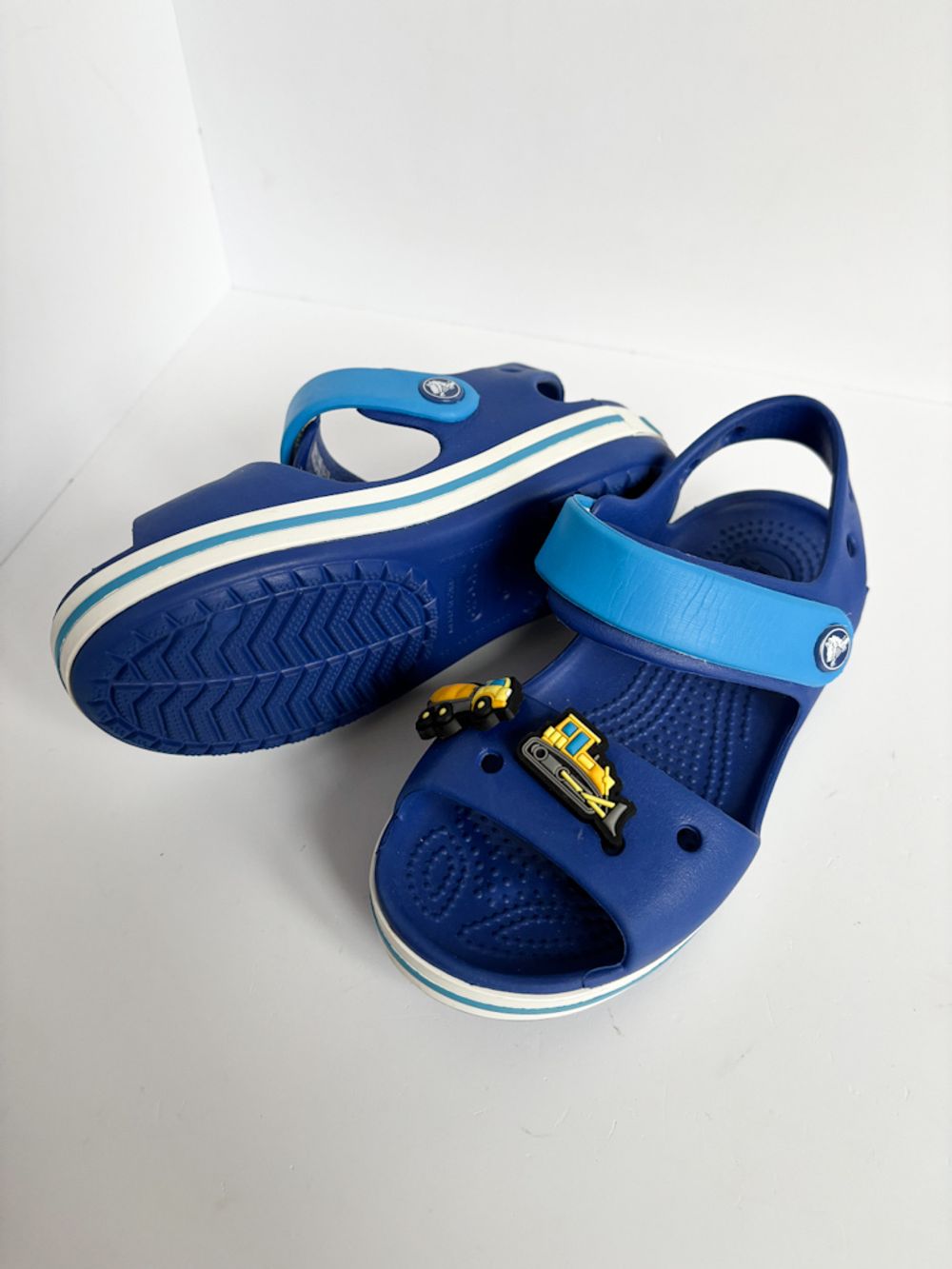 Новые сандалии Crocs, 27