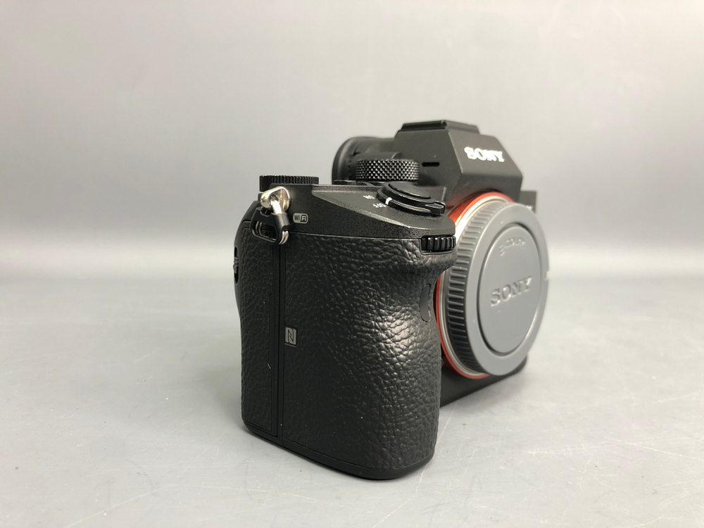 Sony A7 III 2.300 кадров