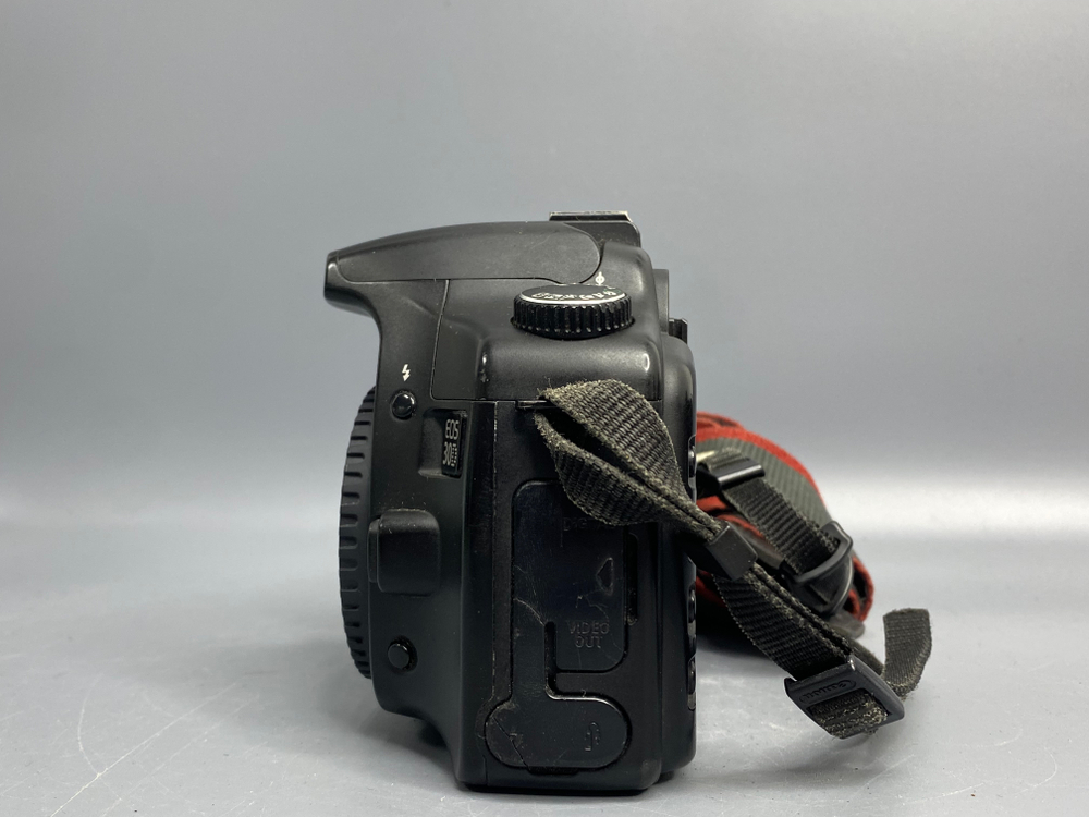 Canon EOS 30D