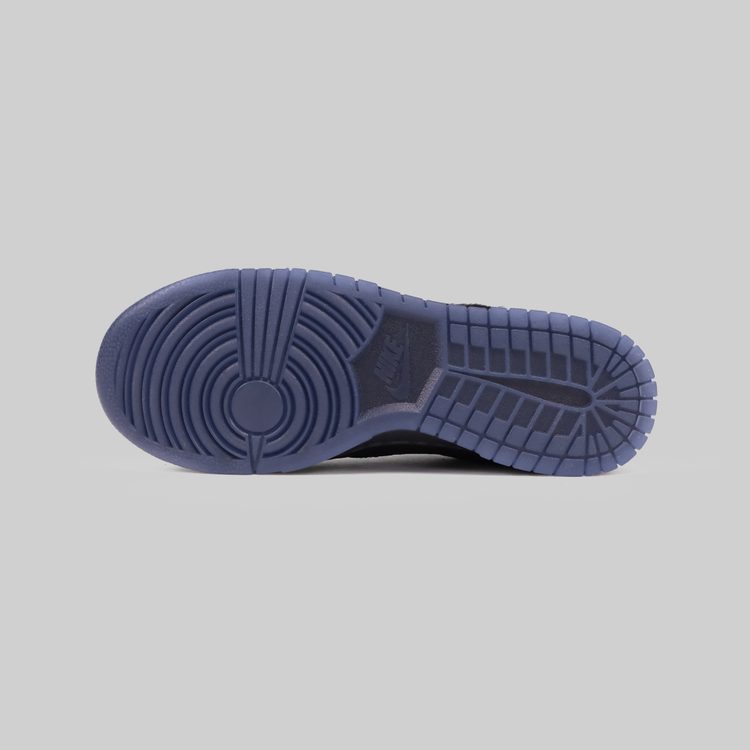 Кроссовки Nike x Undefeated Dunk Low SP артикул:DO9329-001 - купить в магазине Дайс