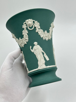 Ваза Wedgwood тёмно-зелёная
