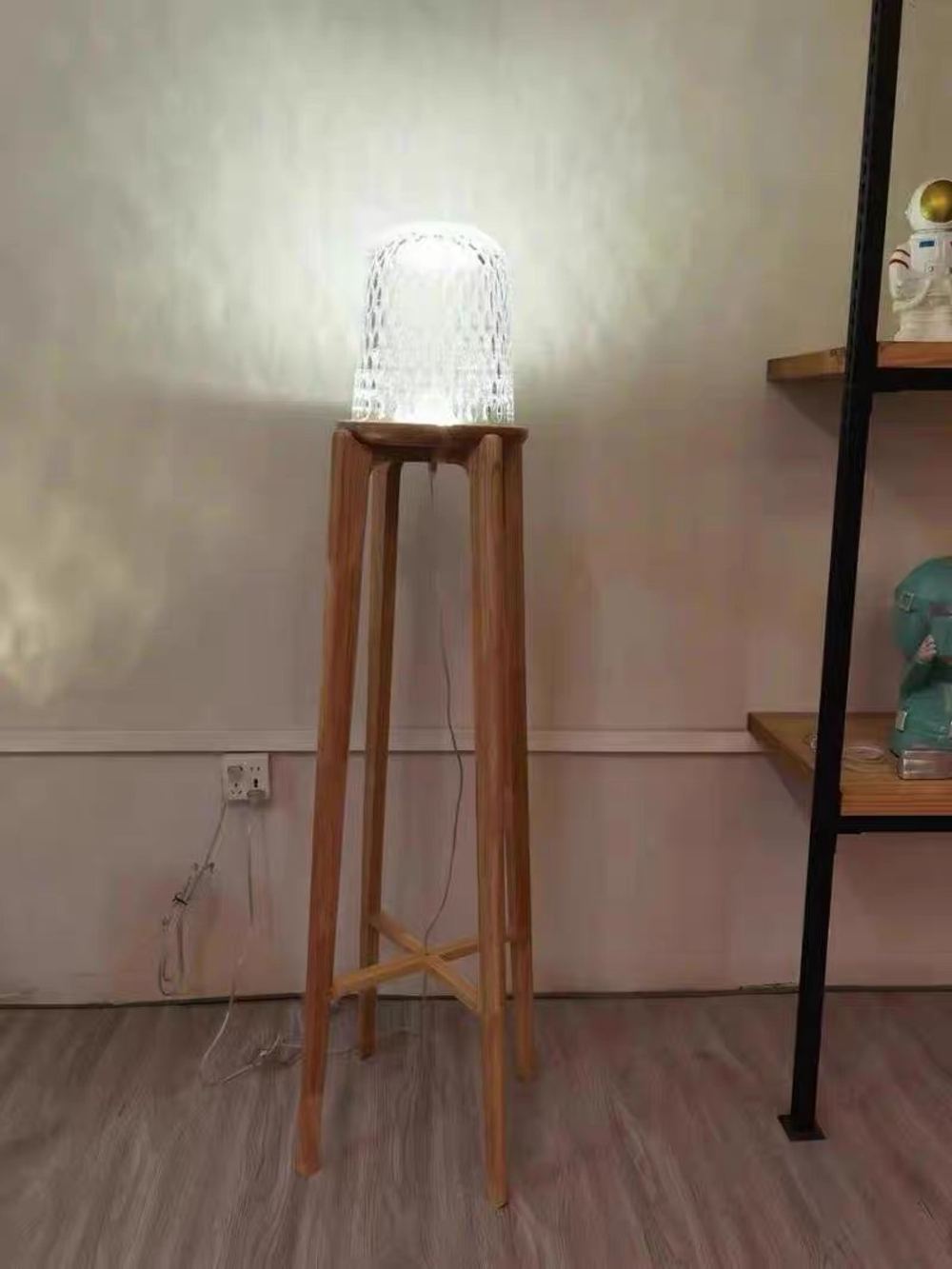 Floor design lamp Folia by Saint-Louis