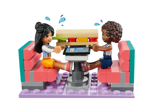 Конструктор LEGO Friends 41728 Закусочная в центре Хартлейк