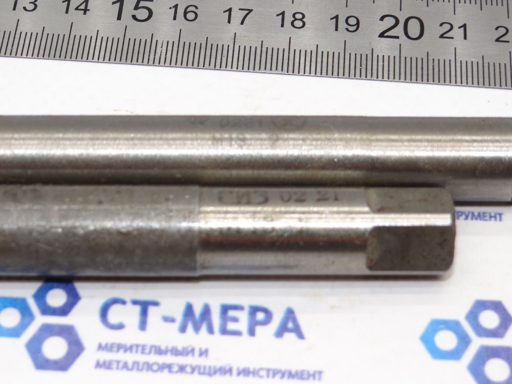 Метчик гаечный М18х2,5 (основной шаг) L200 (0221)