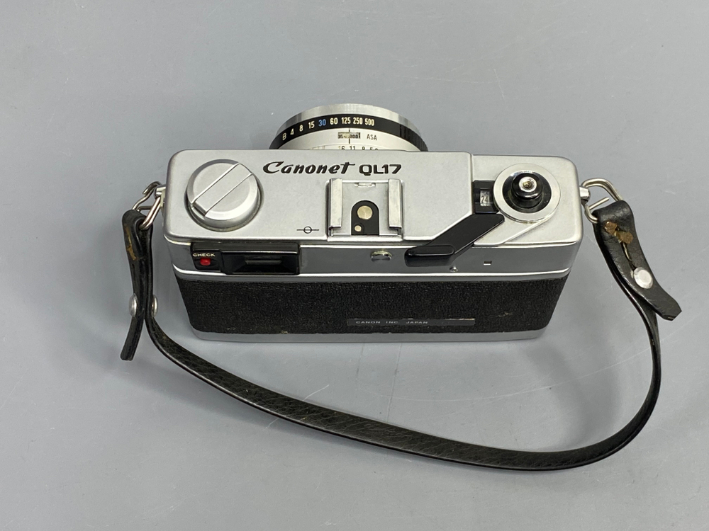 Canon Canonet QL17