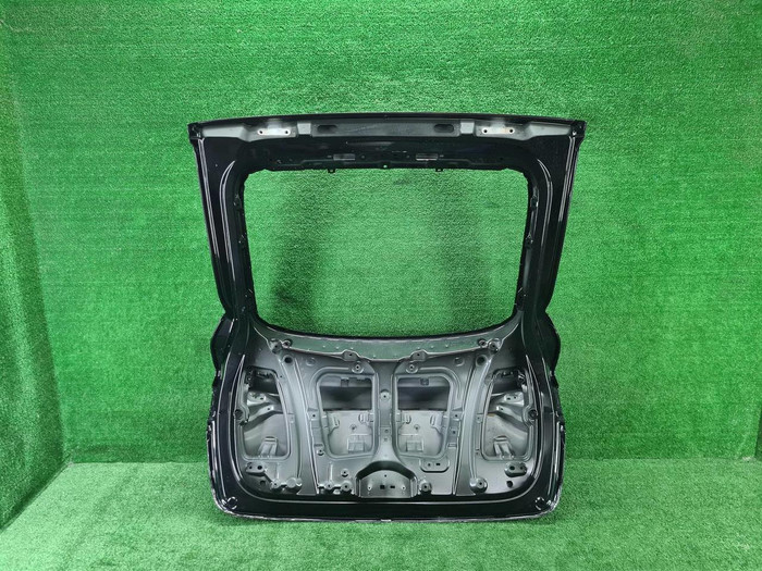 Крышка багажника Geely Tugella (2019-н.в.)