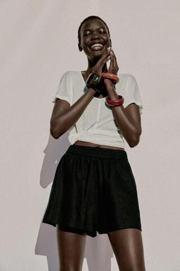 ZARA ШОРТЫ ИЗ СМЕСОВОГО ЛЬНА С ЭЛАСТИЧНЫМ ПОЯСОМ, ЧЕРНЫЙ