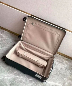 Чемодан Hermes The Rolling Mobility Suitcase Cargo 55