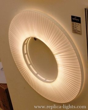 replica IRIS wall lamp  by Dix heures dix ( white + 60 )