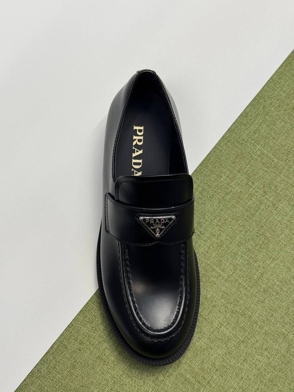 Лоферы Prada