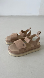 Сандалии UGG