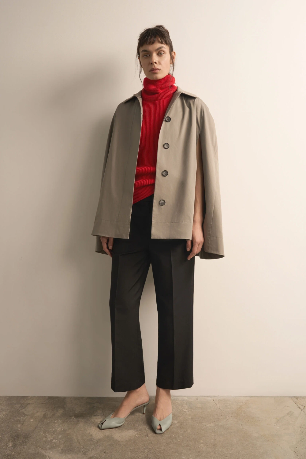 Плащ-кейп