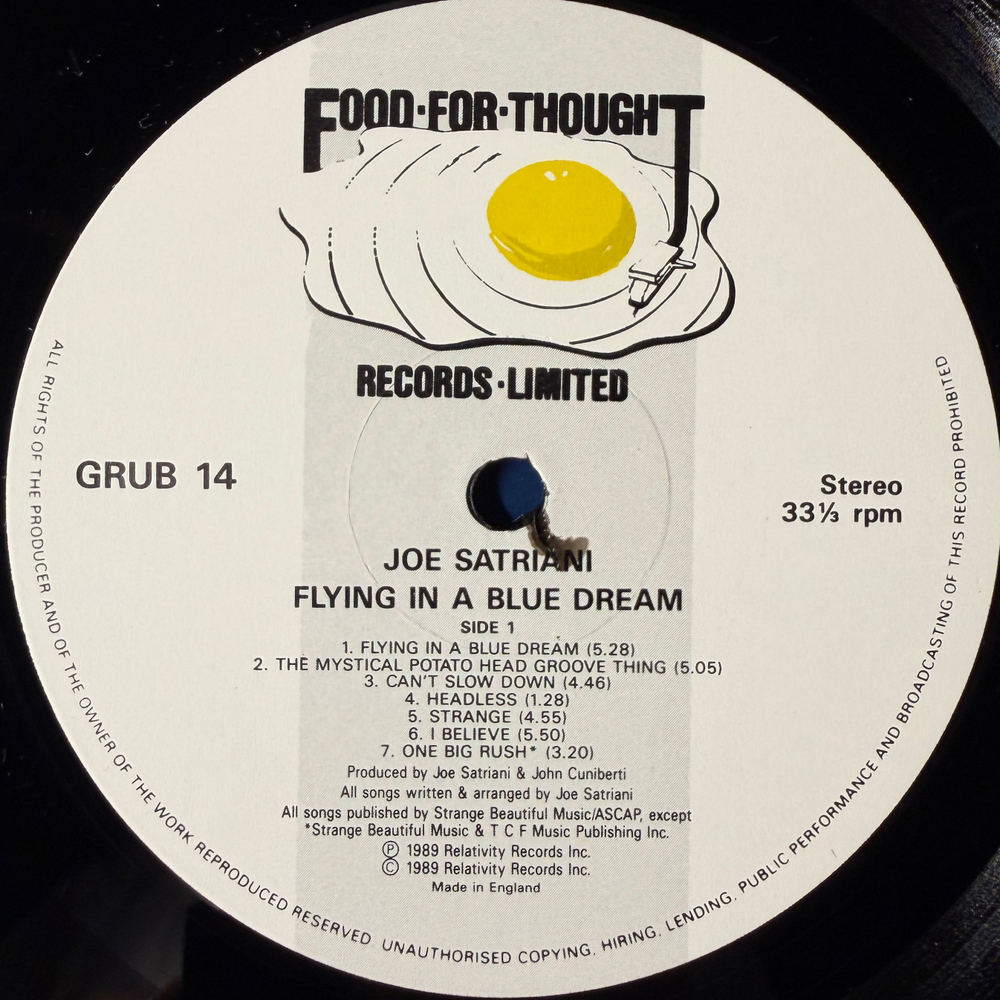 Joe Satriani ‎– Flying In A Blue Dream (Англия 1989г.)